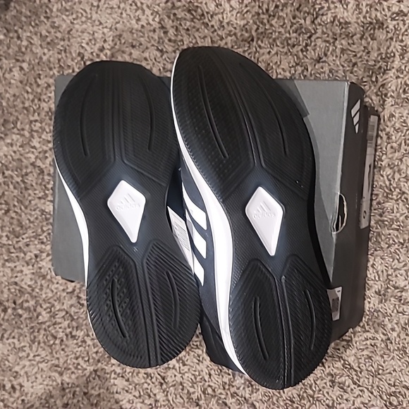 NWT Adidas Duramo Sz 9 - Picture 4 of 6